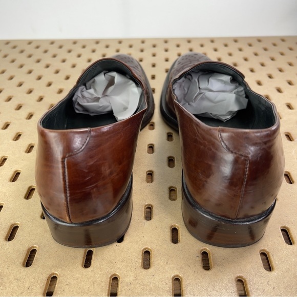 Vintage Joan & David Men’s Calf Leather Medallion Toe Loafer 9.5 in Rubbed Brown - Picture 7 of 9